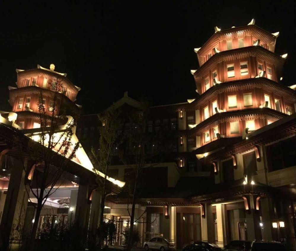 Tianjin Guanghegu Hot Spring Holiday Hotel Xuzhuangzi Exterior photo
